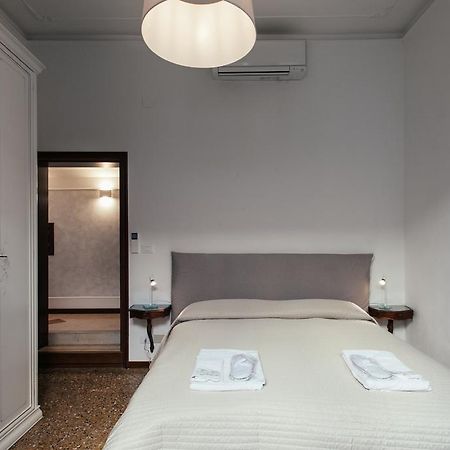Residenza Dei Dogi Apartment เวนิส ภายนอก รูปภาพ