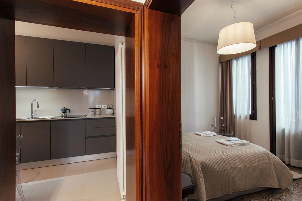 Residenza Dei Dogi Apartment เวนิส ภายนอก รูปภาพ